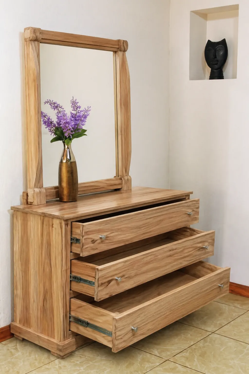 Cómoda de madera